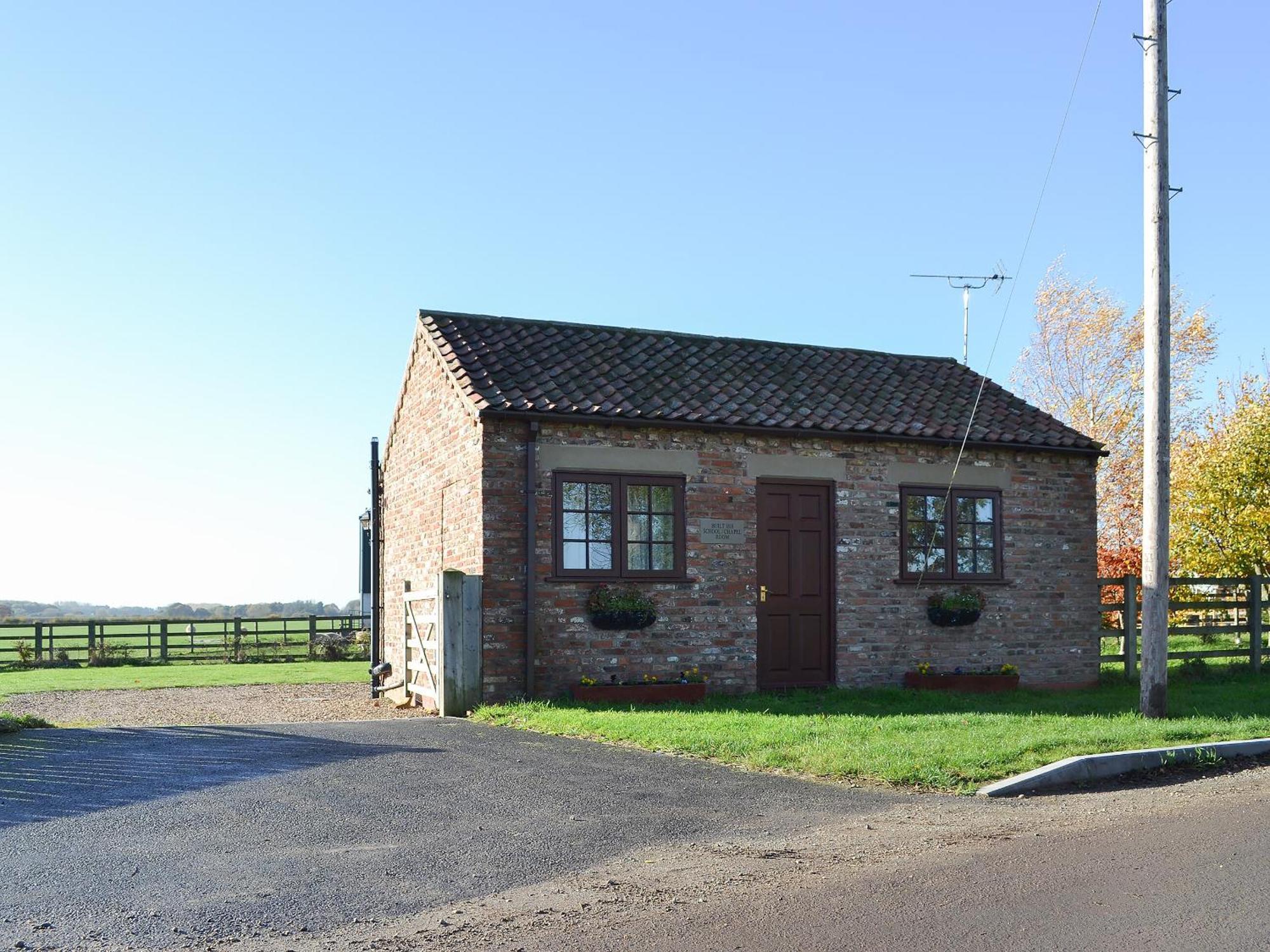 The Old Chapel Villa Burshill Exterior photo